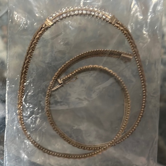 Solid 14kgold with 32 high quality diamonds, 22penny weights, 34grams, 1.21oz - Picture 6 of 7